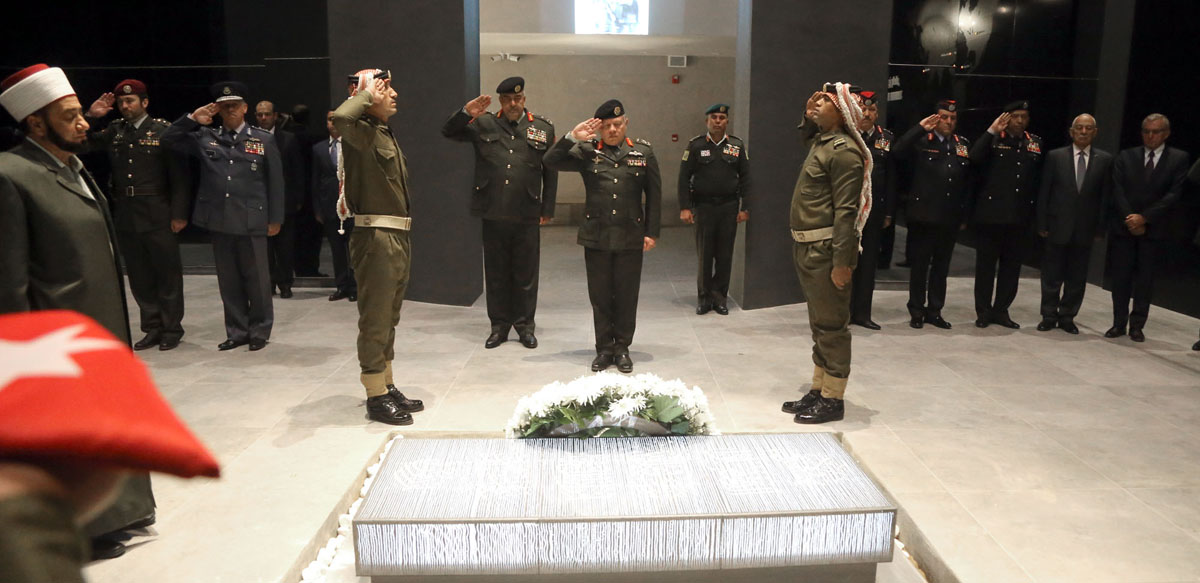 King attends burial of Jordanian soldier who fell in battle for Jerusalem