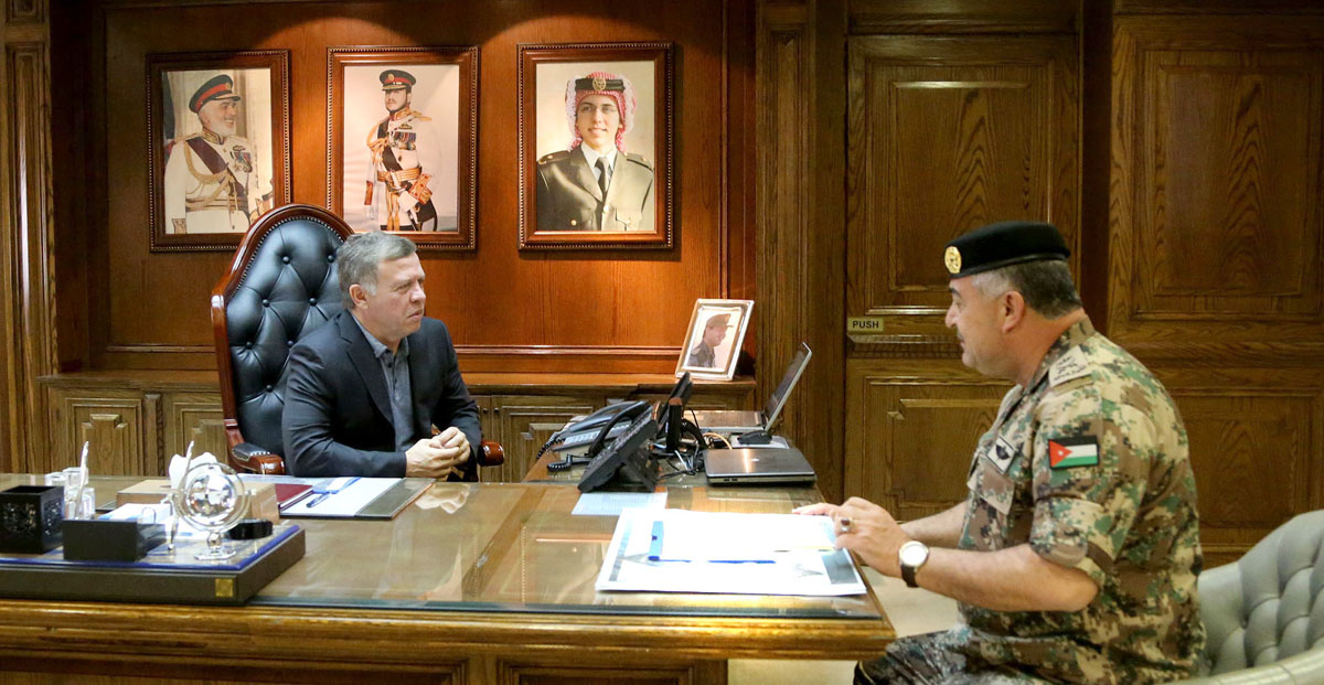 King visits army headquarters