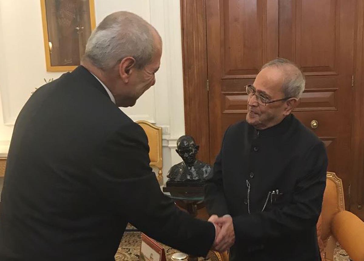 Royal Court chief delivers letter from His Majesty to Indian president