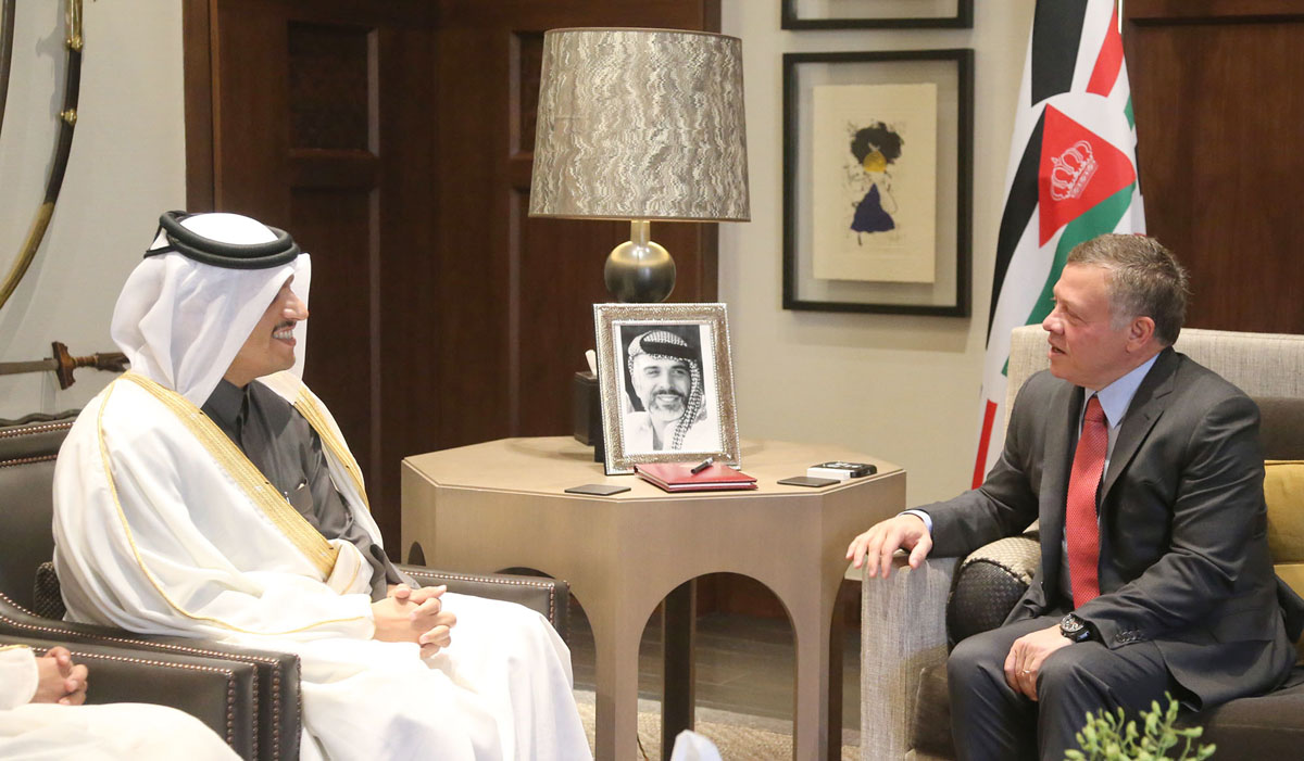 King receives Qatari foreign minister