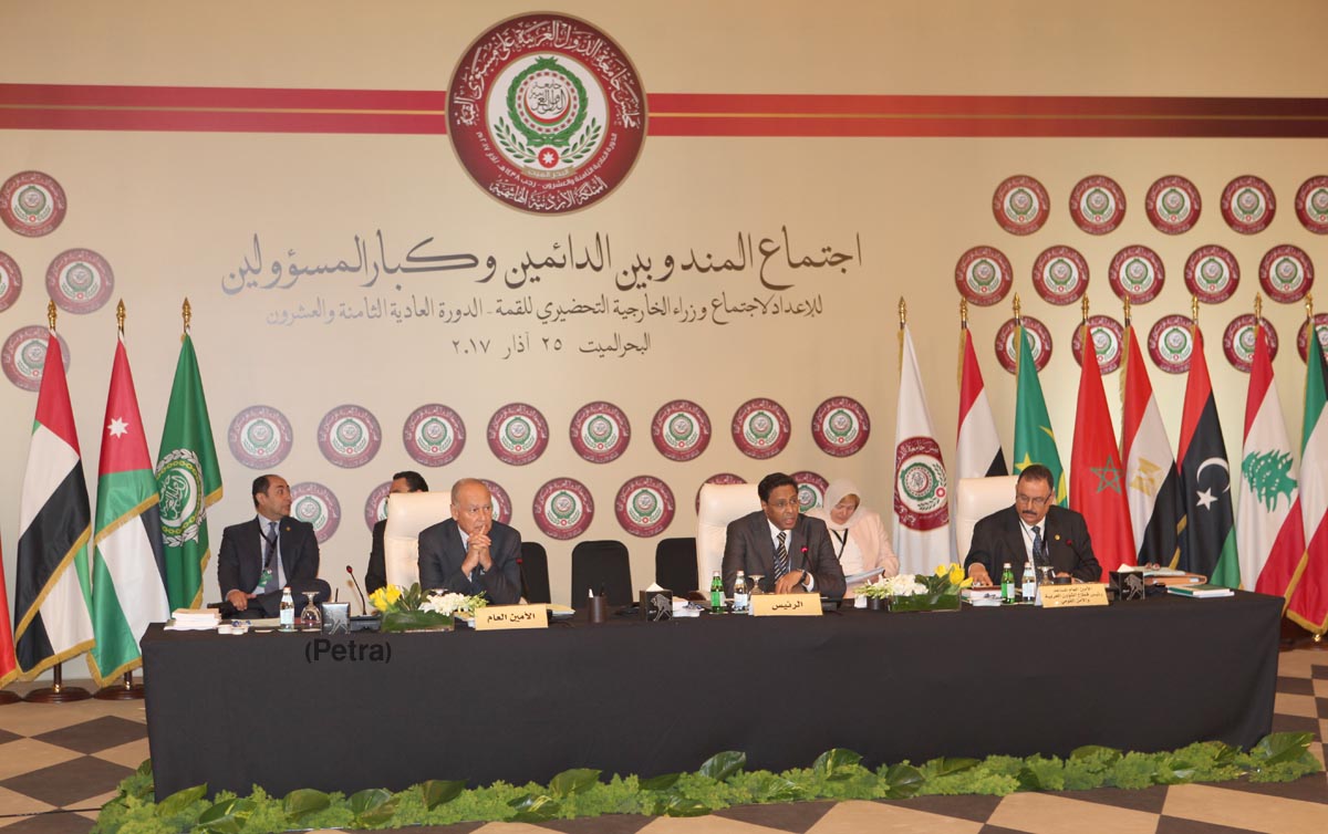 Arab League representatives adopt Jordanian draft resolution on Syrian refugee crisis