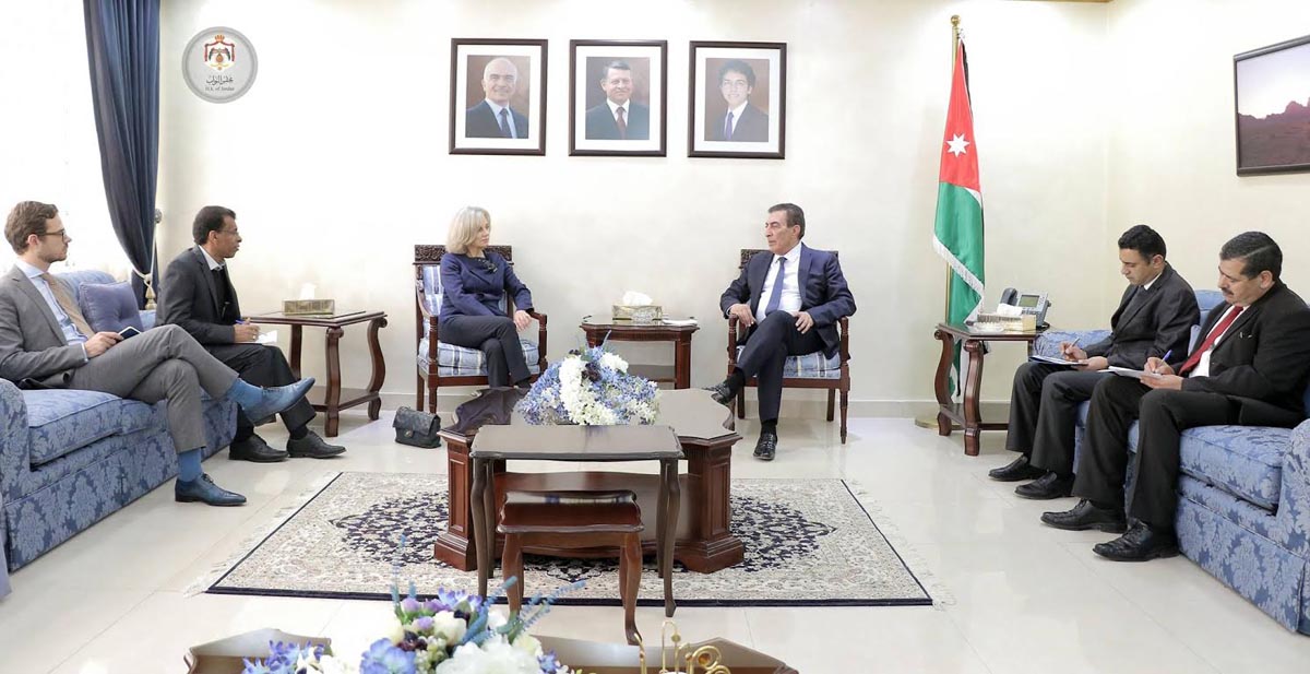 Lower House speaker, French official discuss ties, region