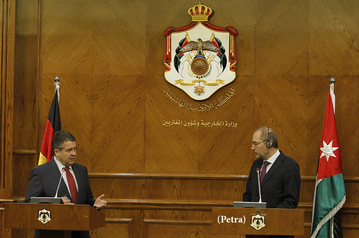 FM, German counterpart hold talks