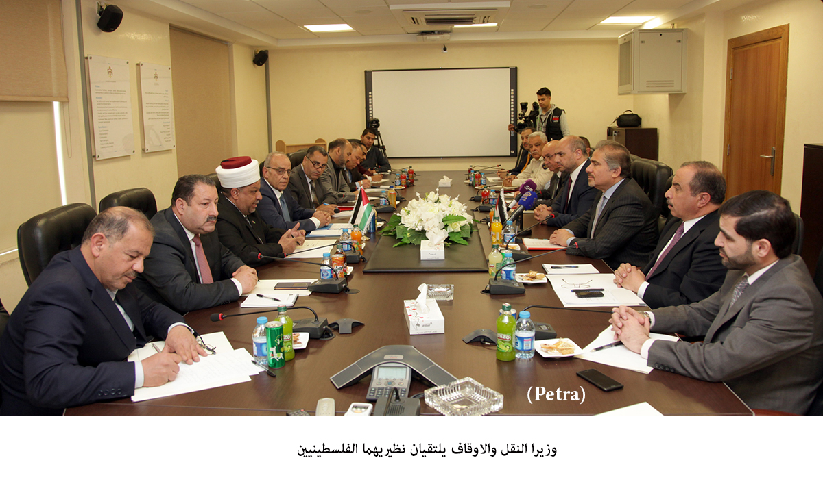 Ministers of transport and awqaf meet their Palestinian counterparts