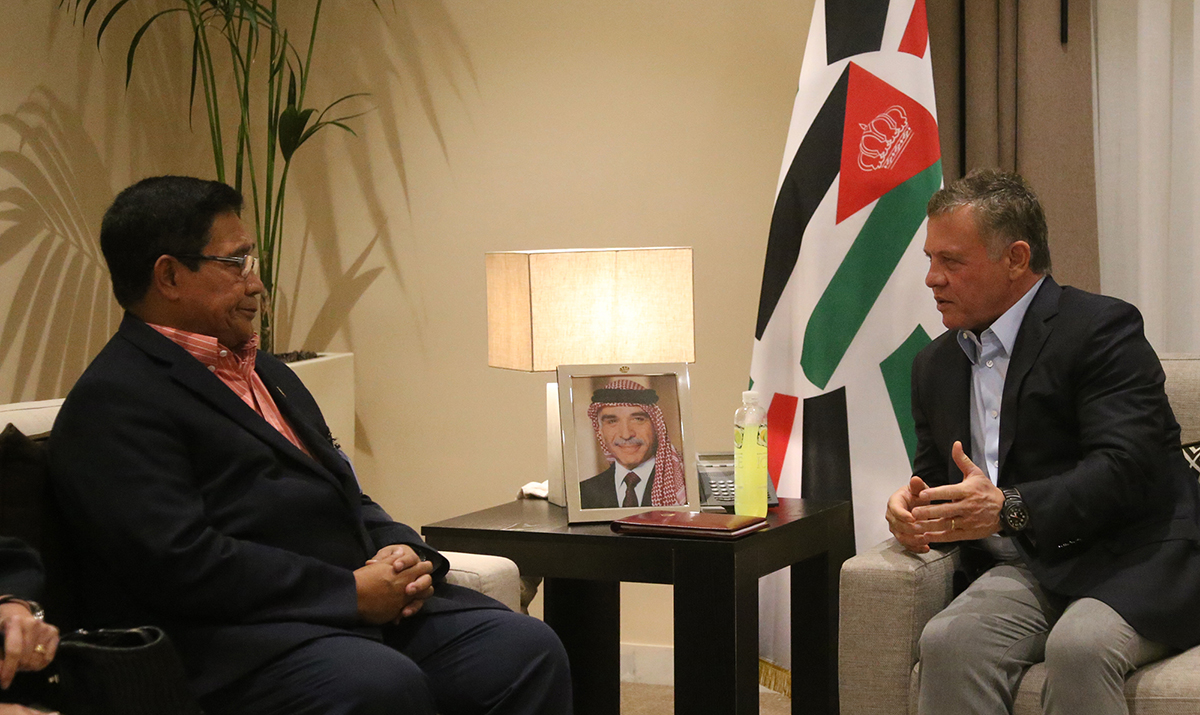 King meets with Philippines’ National Security Adviser