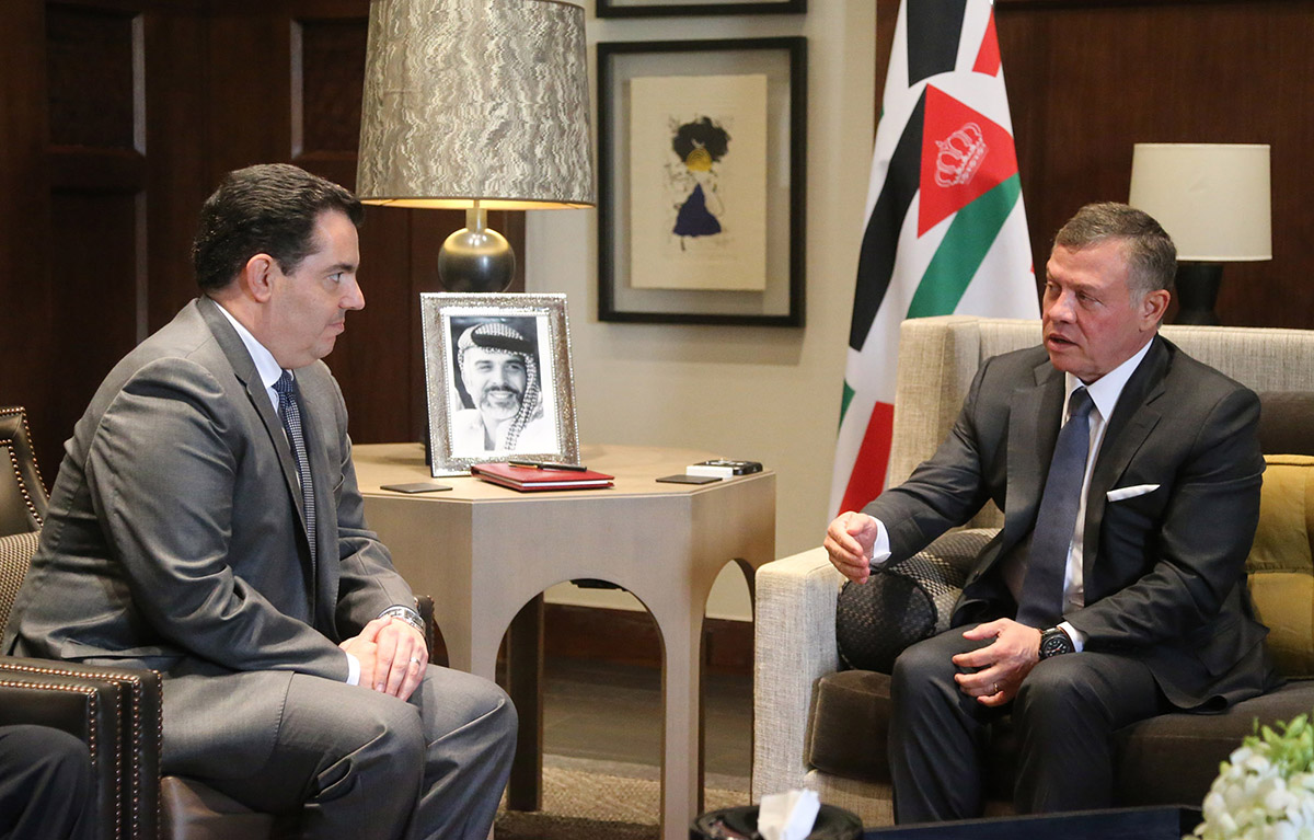 King receives Cypriot defense minister