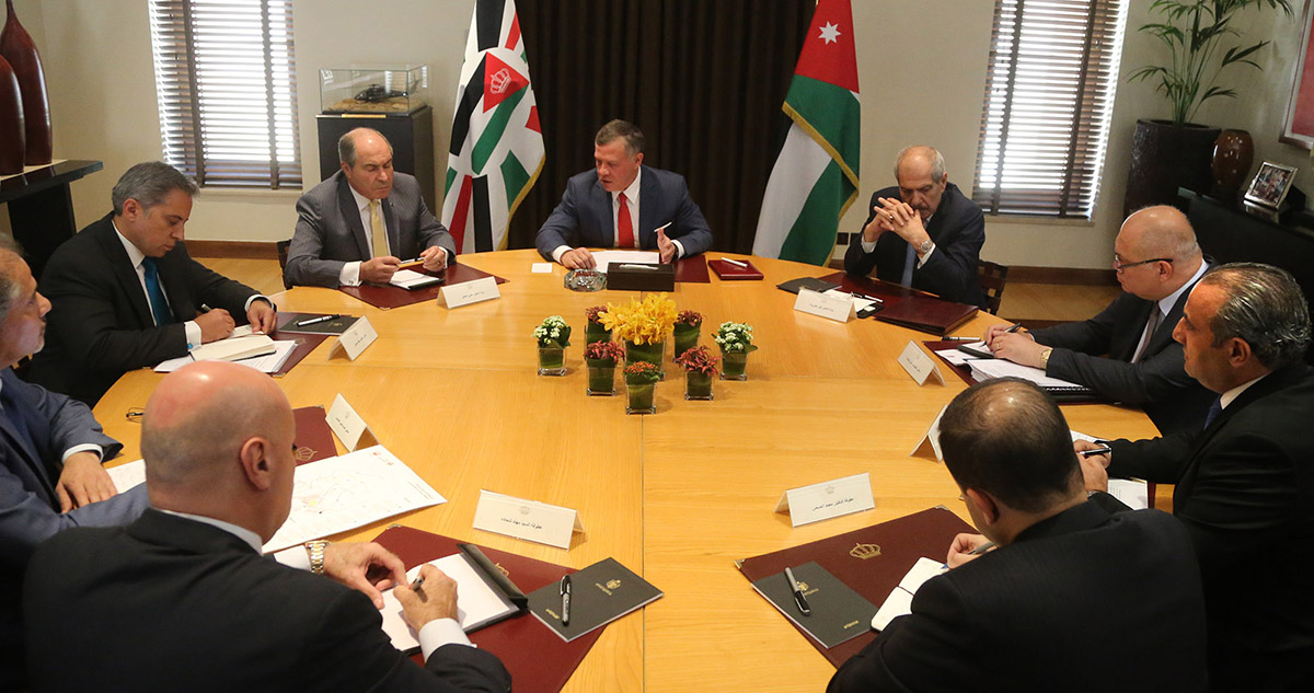 King chairs meeting to follow up on plans to develop transport sector