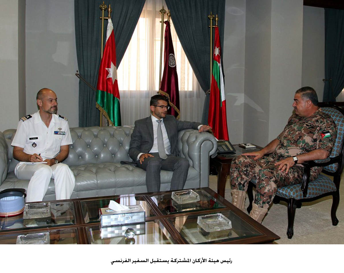Army chief meets French ambassador