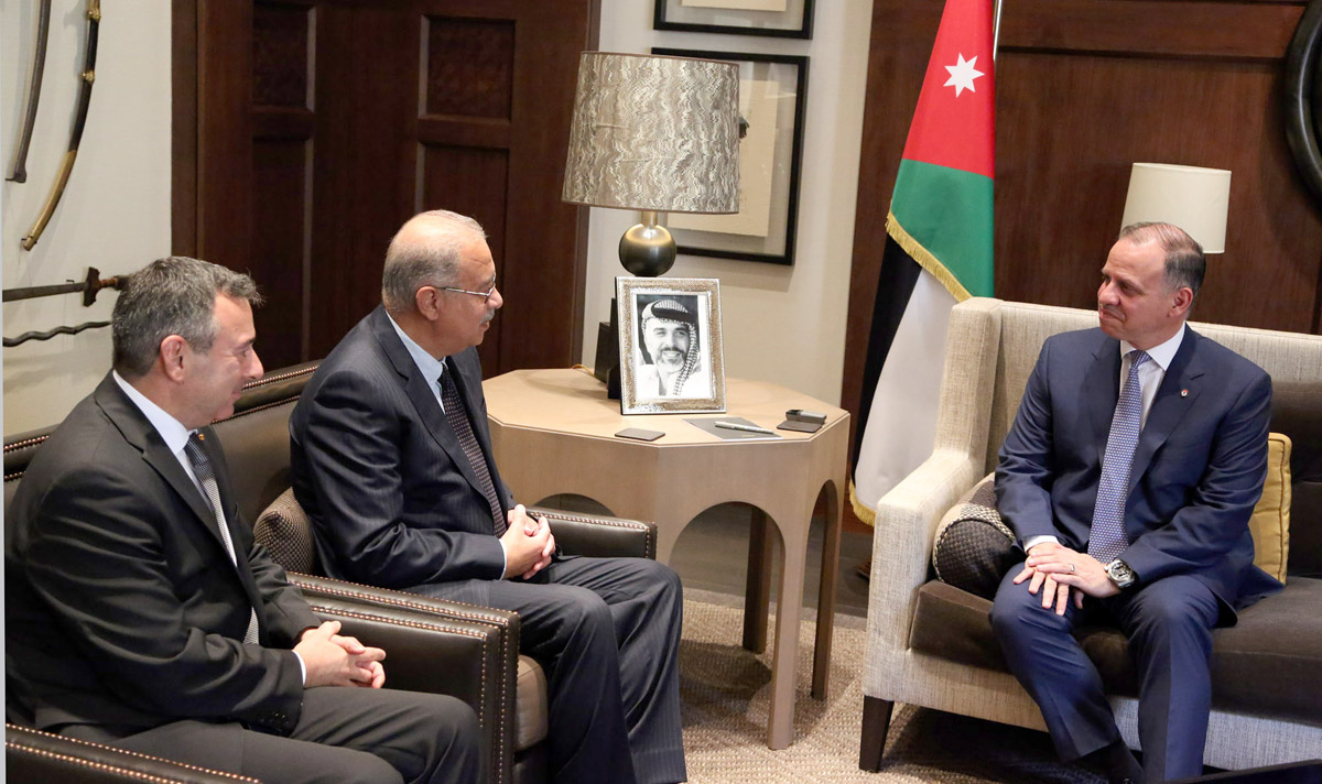 Prince Faisal meets Egyptian prime minister