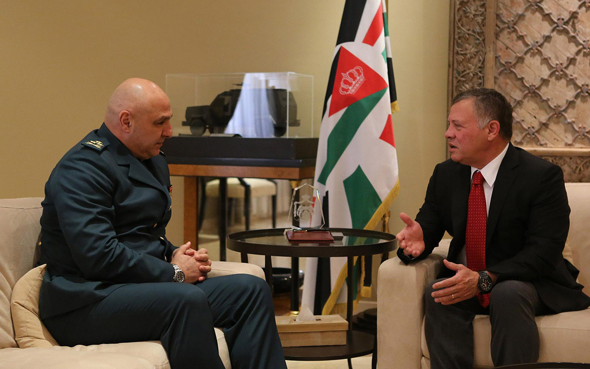 King receives Lebanon's army chief