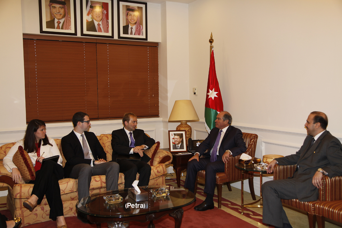 PM, US Congressional aides discuss region, ties