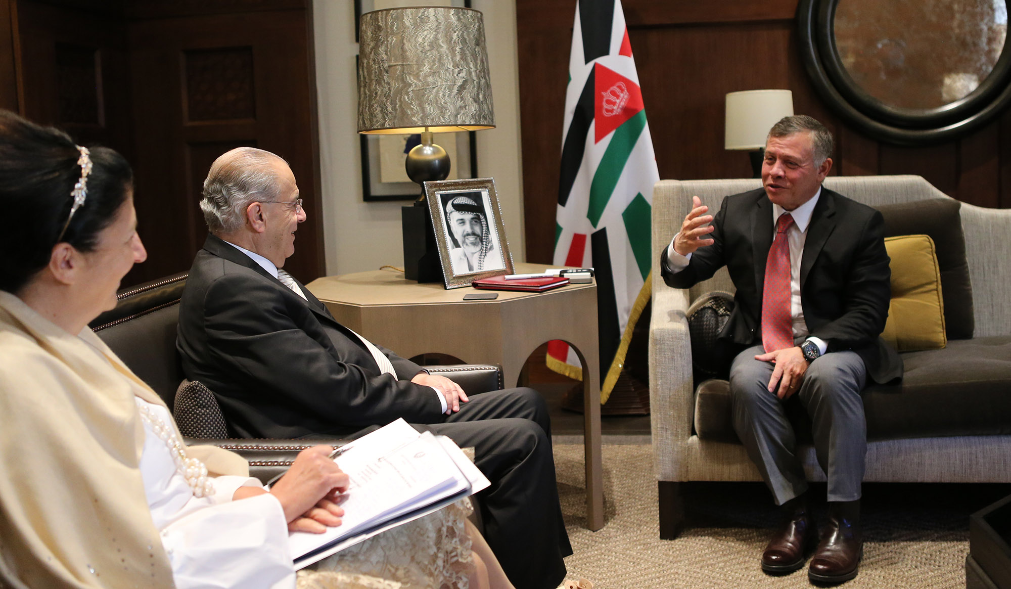 King receives Cypriot FM