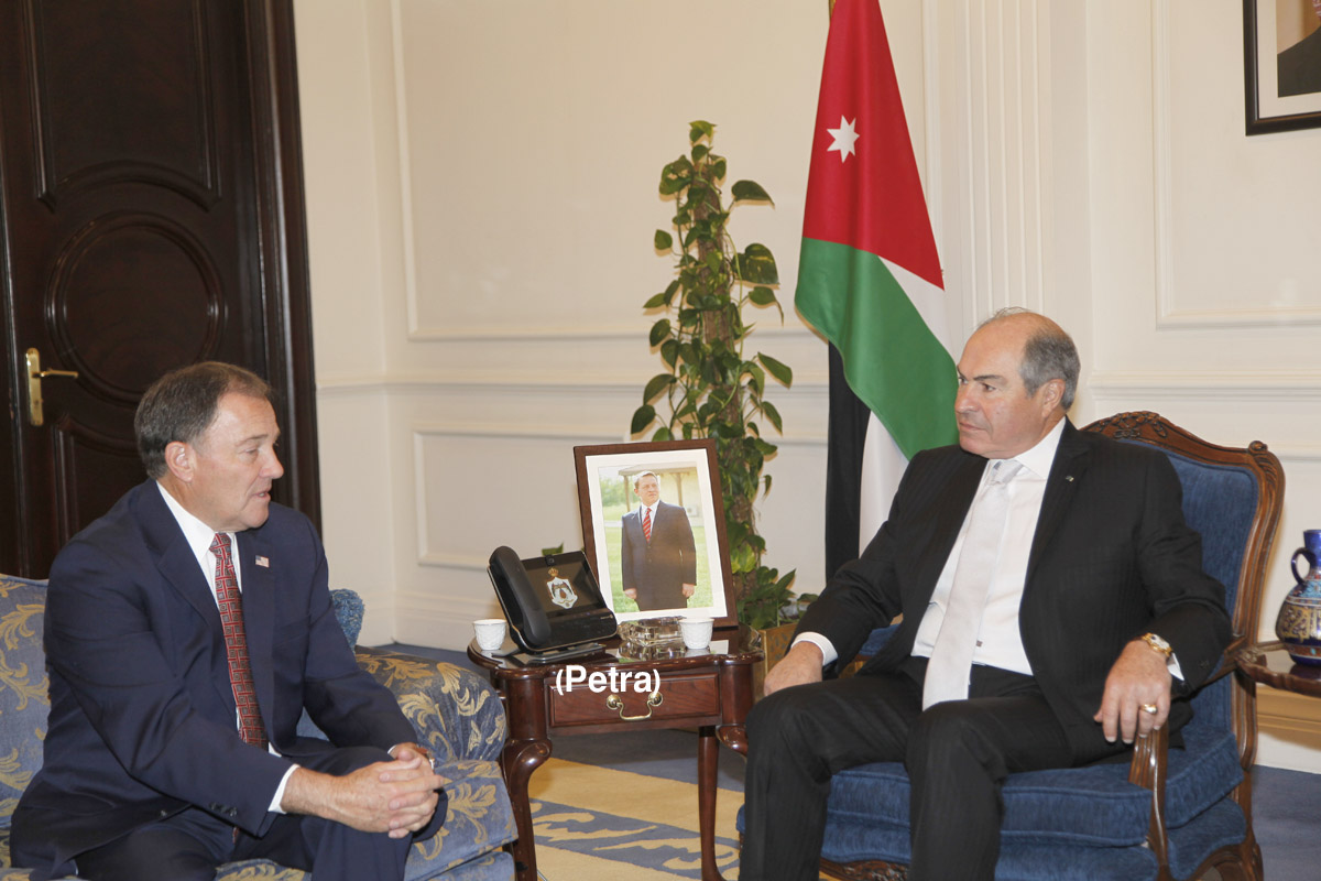 PM briefs US delegation of economic challenges facing Jordan