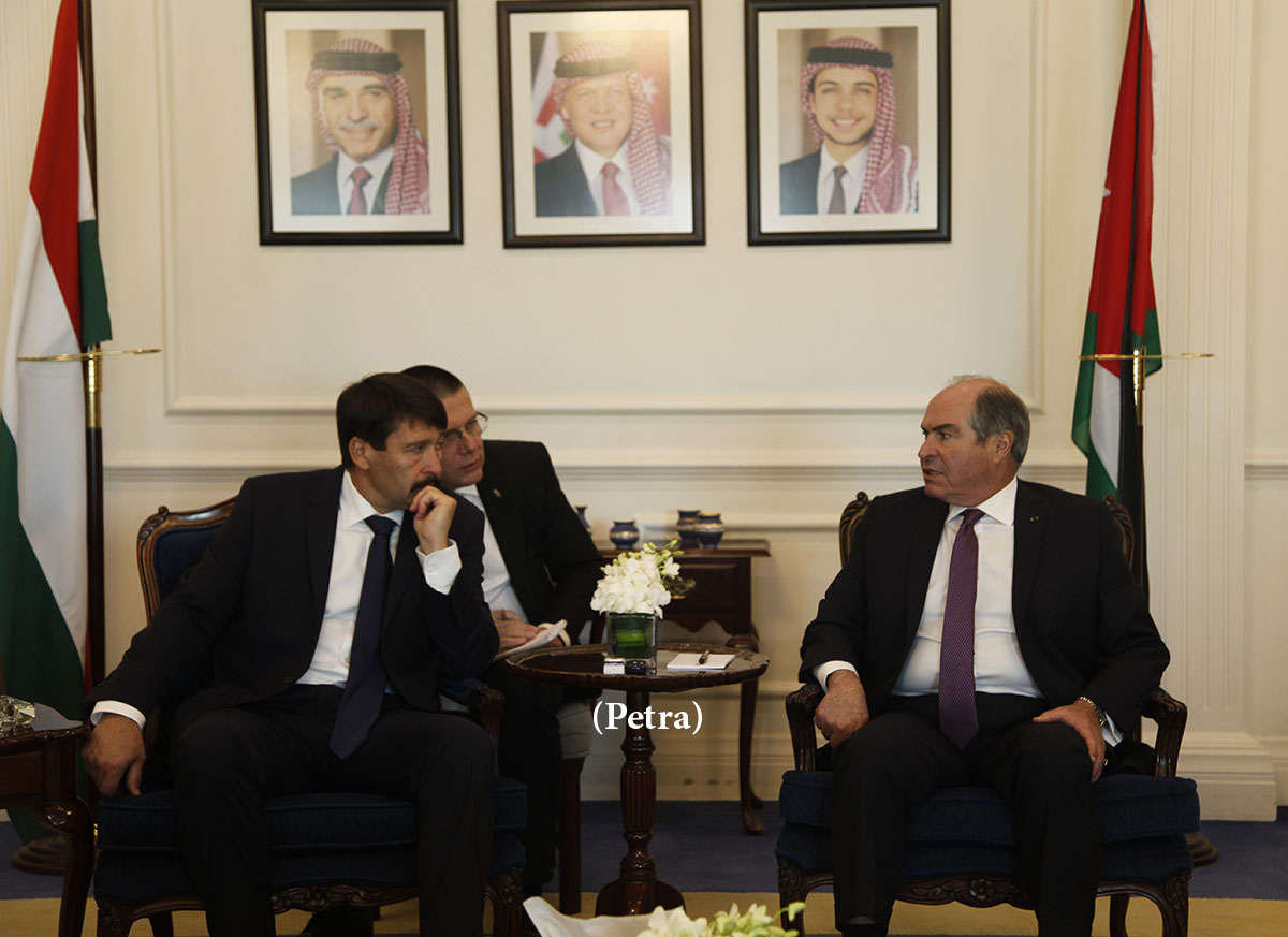 PM receives Hungarian President