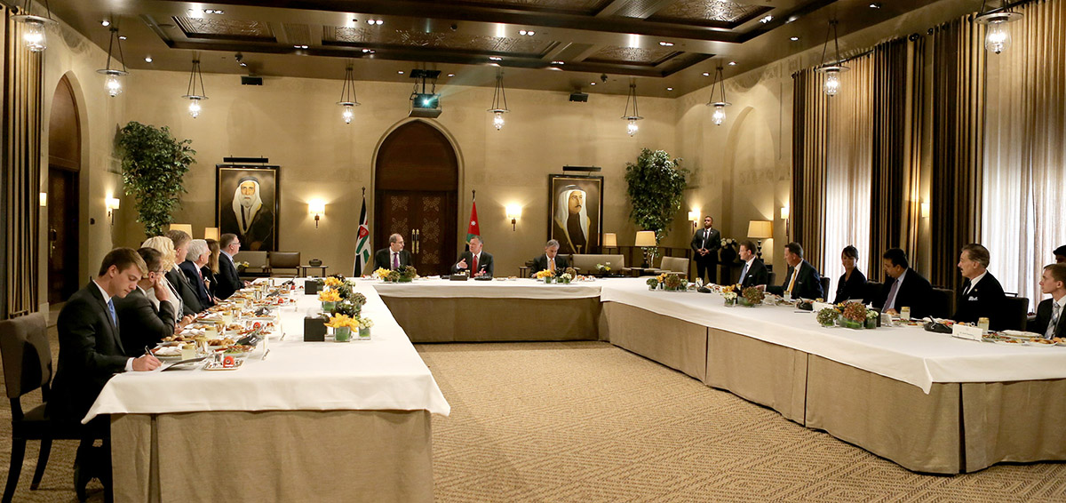 King receives delegation of U.S. evangelical leaders