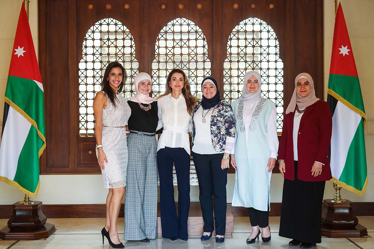 Queen Rania meets with TechWomen 2017 winning Jordanian team