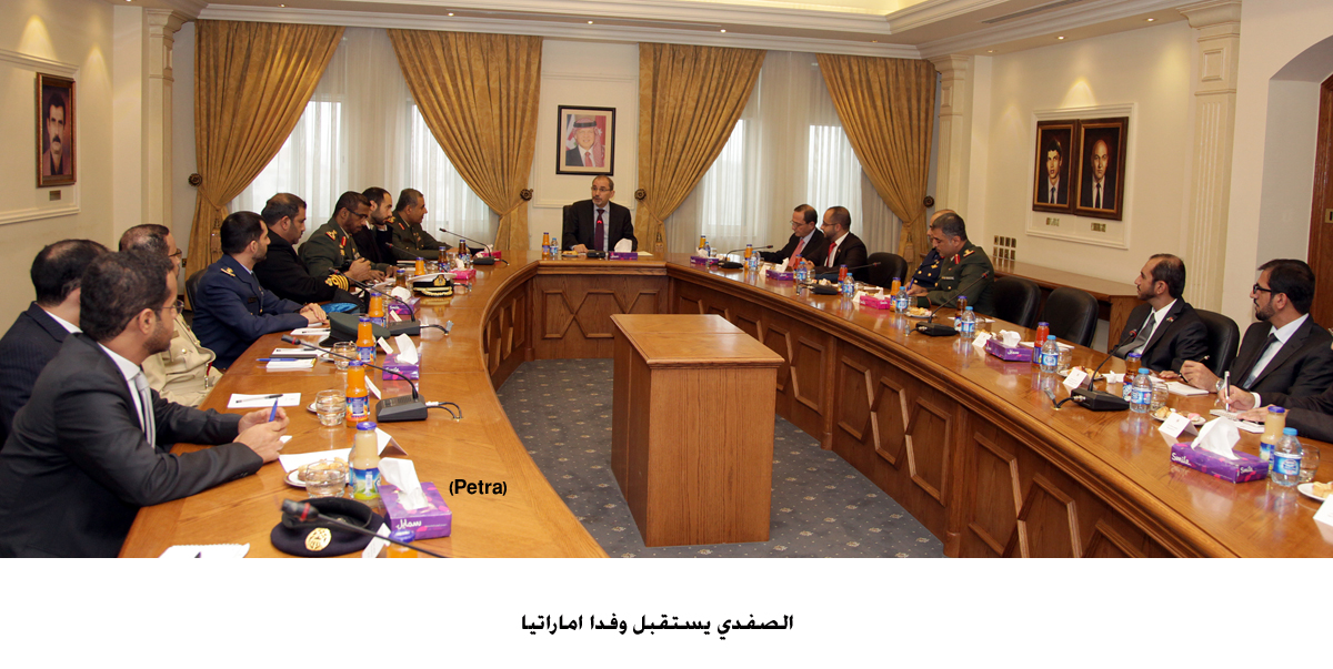 Safadi meets visiting UAE delegation