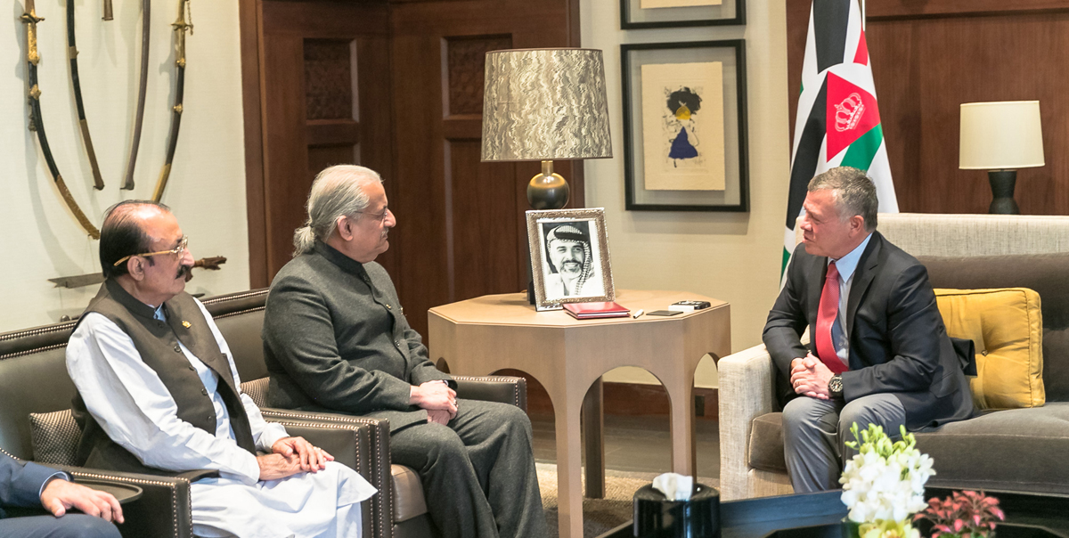 King receives Pakistani Senate President