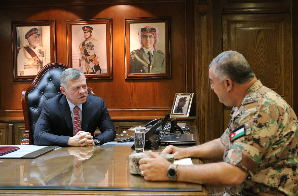 King visits army headquarters