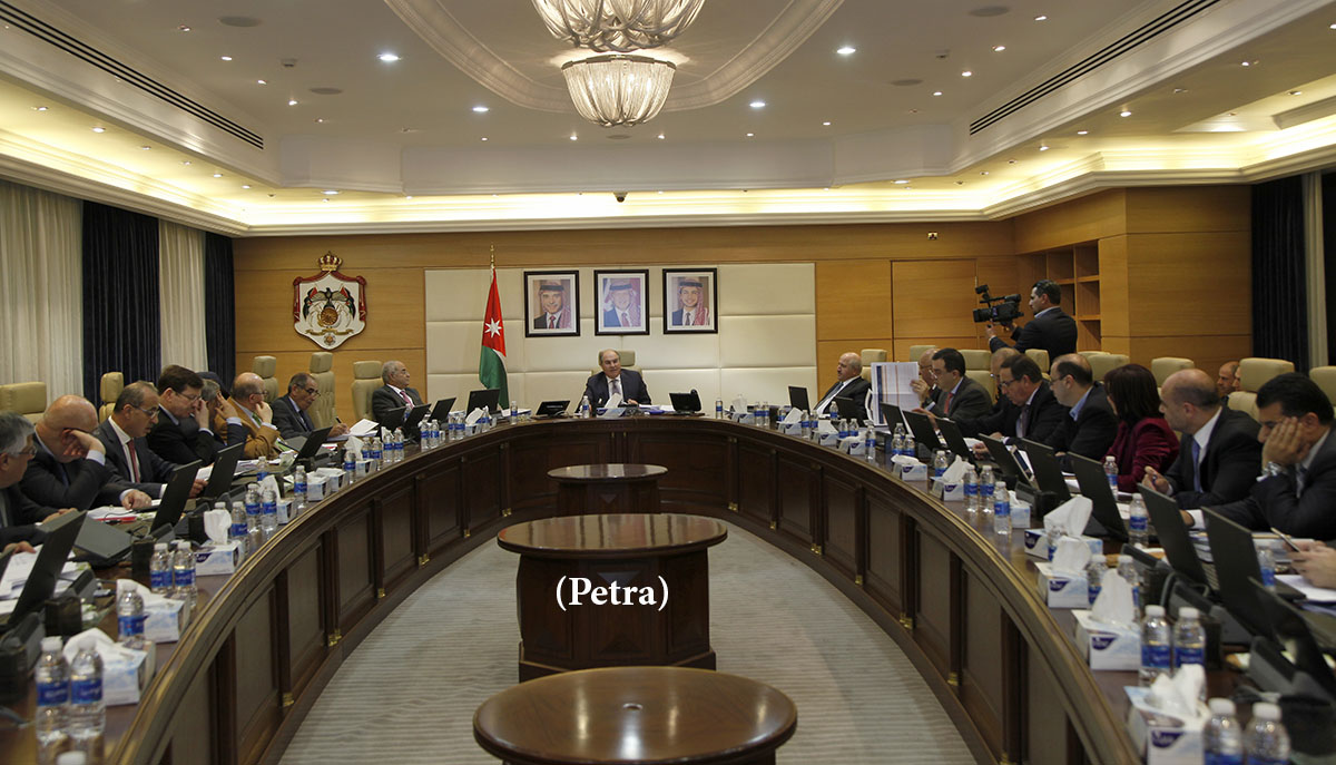 Gov't licenses ride haling apps