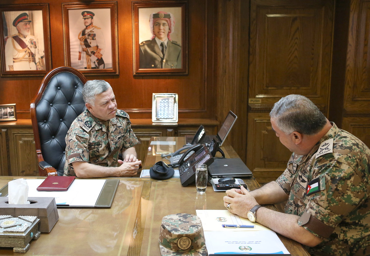 King visits army headquarters