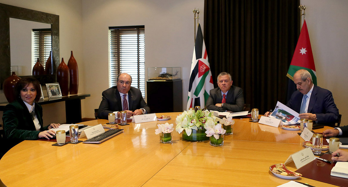 King urges swift public sector reform