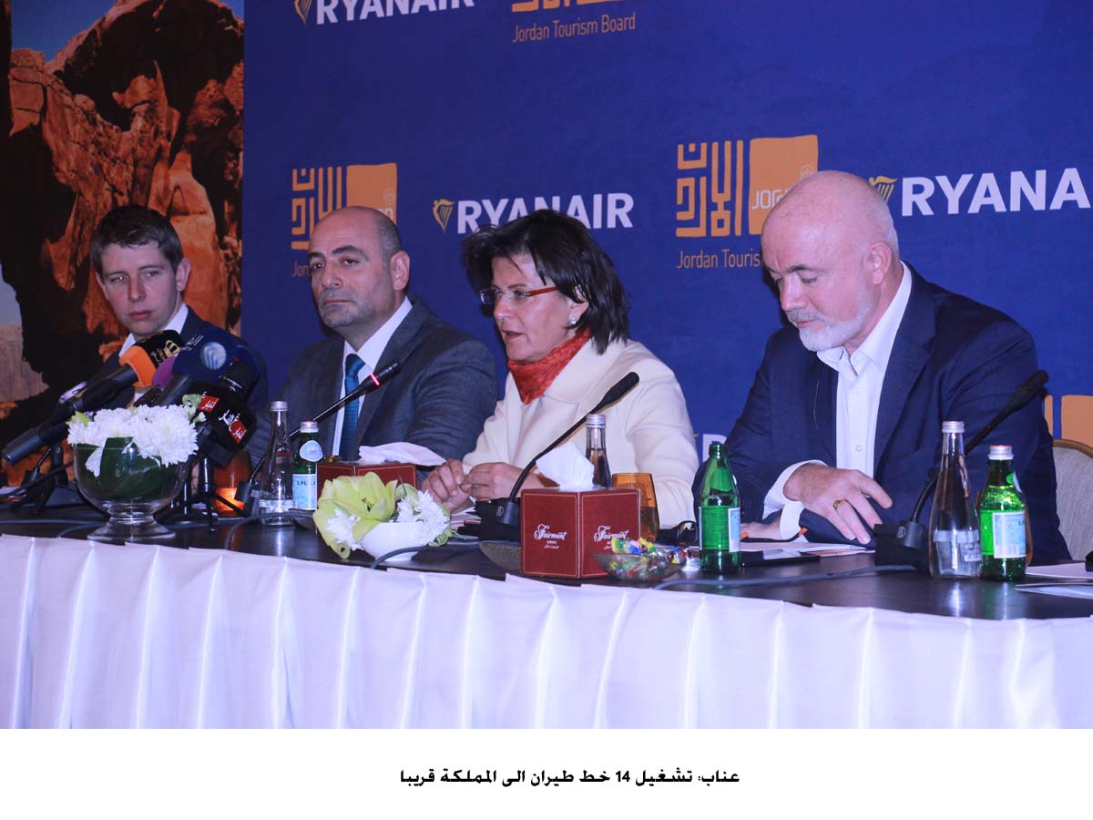 Tourism minister announces 14 new airline routes to Jordan
