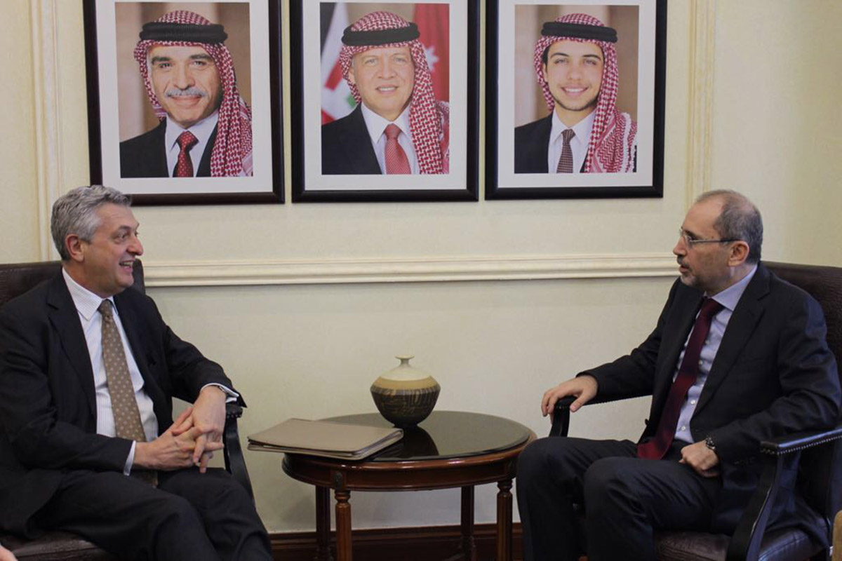 FM meets UNHCR High Commissioner