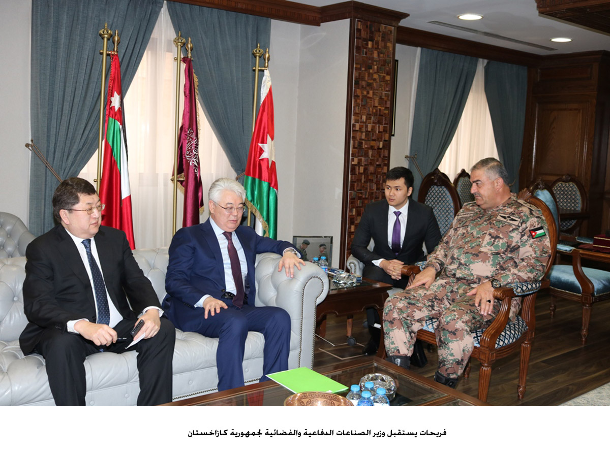 Army chief receives Kazakh minister