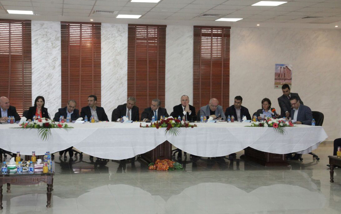 Gov't ministerial team meets Jerash MPs, senators