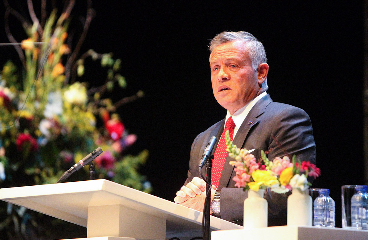 King addresses 'World Class The Hague' students