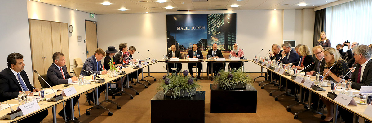 King meets Dutch business leaders, major companies representatives