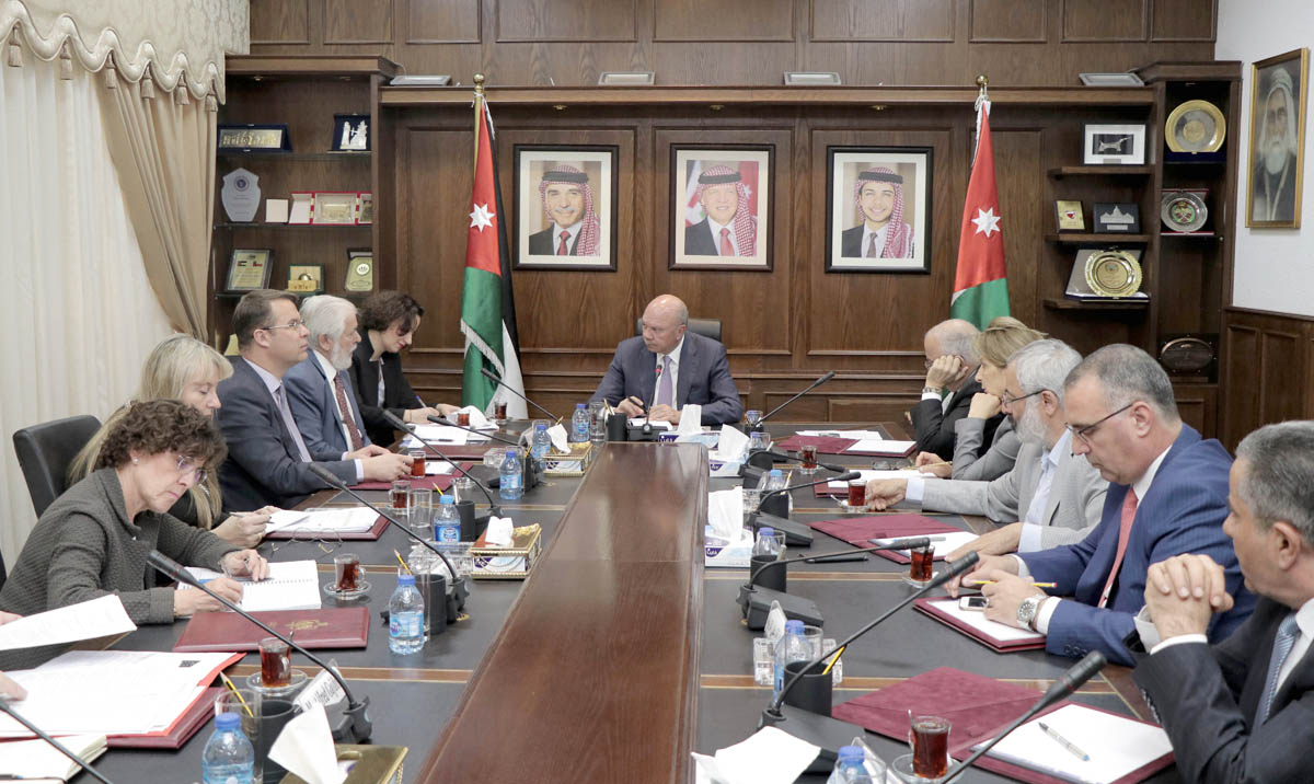 Senate president urges EU to increase aid to Jordan