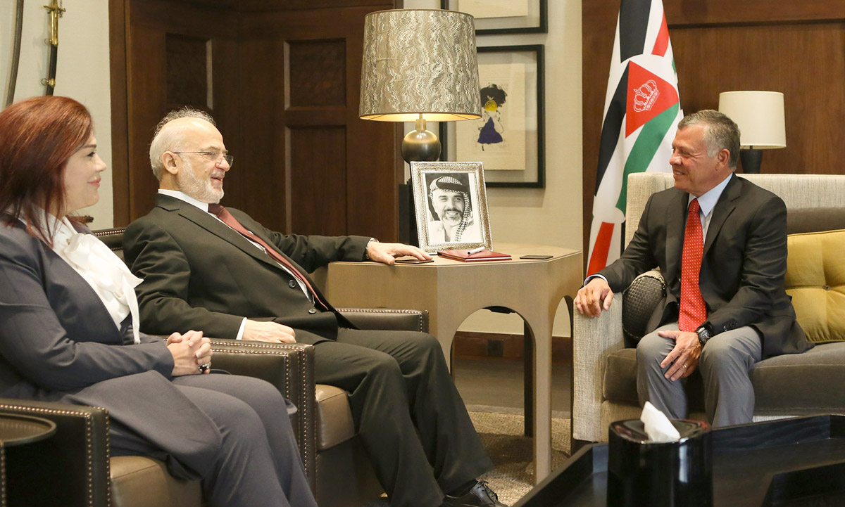 King, Iraqi top diplomat discuss ties, region