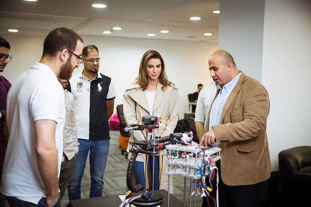 Queen Rania visits Technology Startup Mixed Dimensions