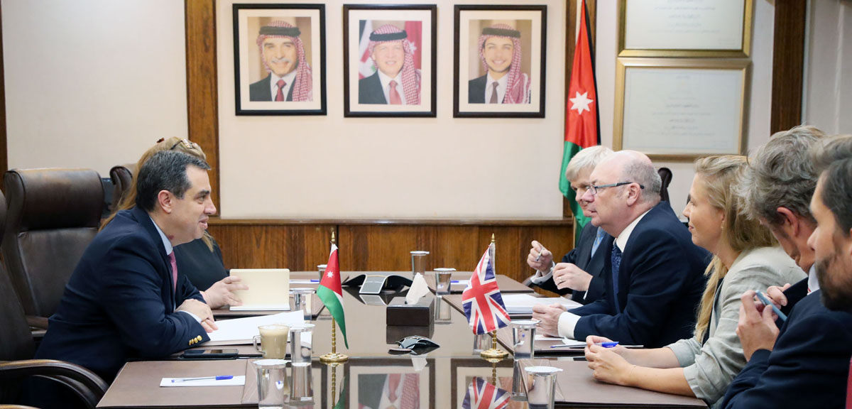 Jordan, Britain discuss means to ensure success of international conference on Jordan