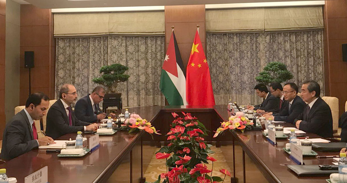 FM, Chinese counterpart discuss ties, Mideast