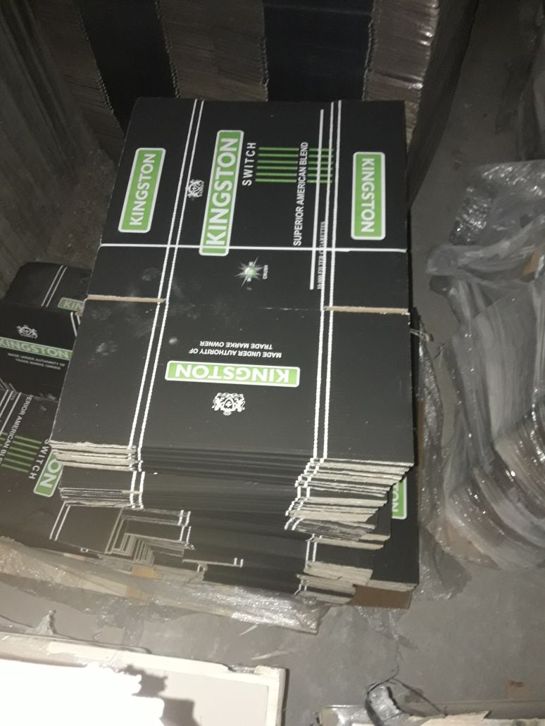 الجمارك تضبط مزرعة تبغ مساحتها أكثر من 200 دونم و 70 طنا من مستلزمات انتاج السجائر<br>