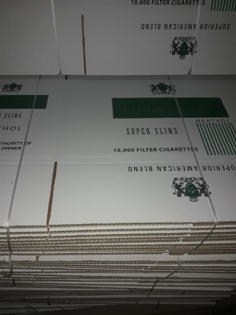 الجمارك تضبط مزرعة تبغ مساحتها أكثر من 200 دونم و 70 طنا من مستلزمات انتاج السجائر<br>