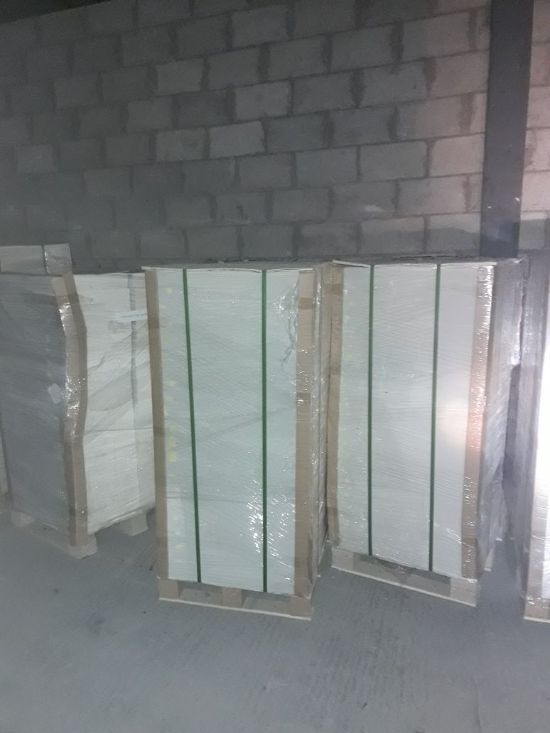 الجمارك تضبط مزرعة تبغ مساحتها أكثر من 200 دونم و 70 طنا من مستلزمات انتاج السجائر<br>