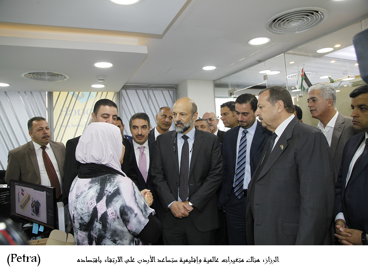 الرزاز: هناك متغيرات عالمية وإقليمية ستساعد الأردن على الارتقاء باقتصاده <br>