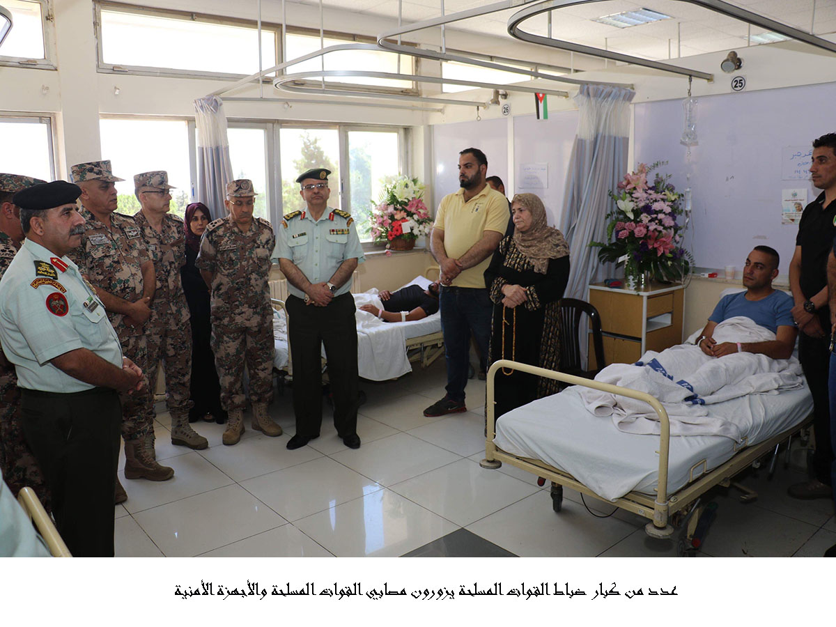 عدد من كبار ضباط القوات المسلحة يزورون مصابي القوات المسلحة والأجهزة الأمنية <br>