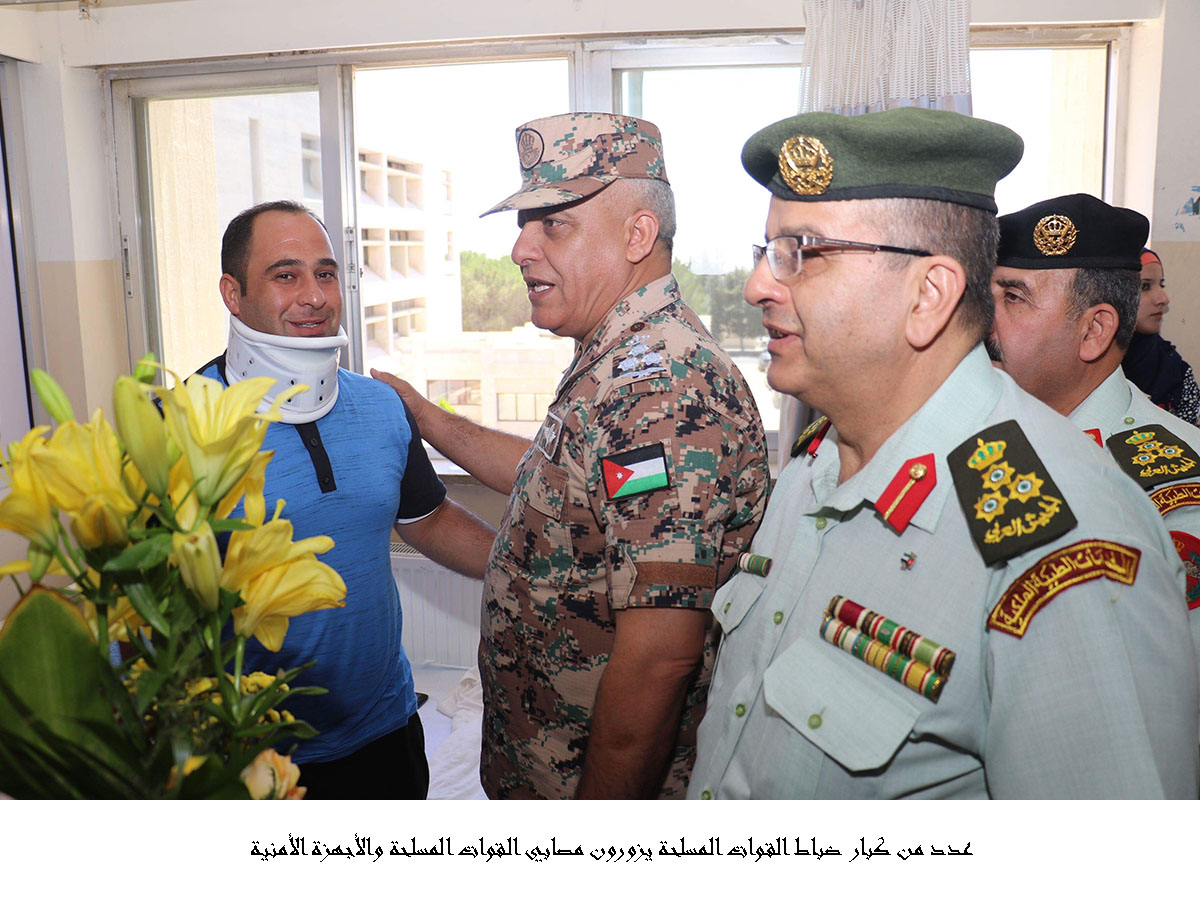 عدد من كبار ضباط القوات المسلحة يزورون مصابي القوات المسلحة والأجهزة الأمنية <br>