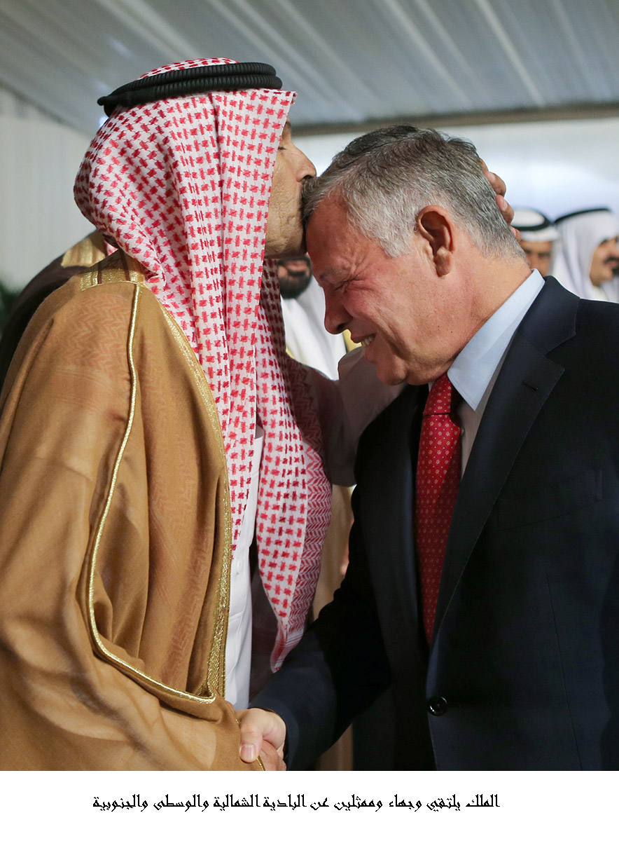 الملك يلتقي وجهاء وممثلين عن البادية الشمالية والوسطى والجنوبية <br>