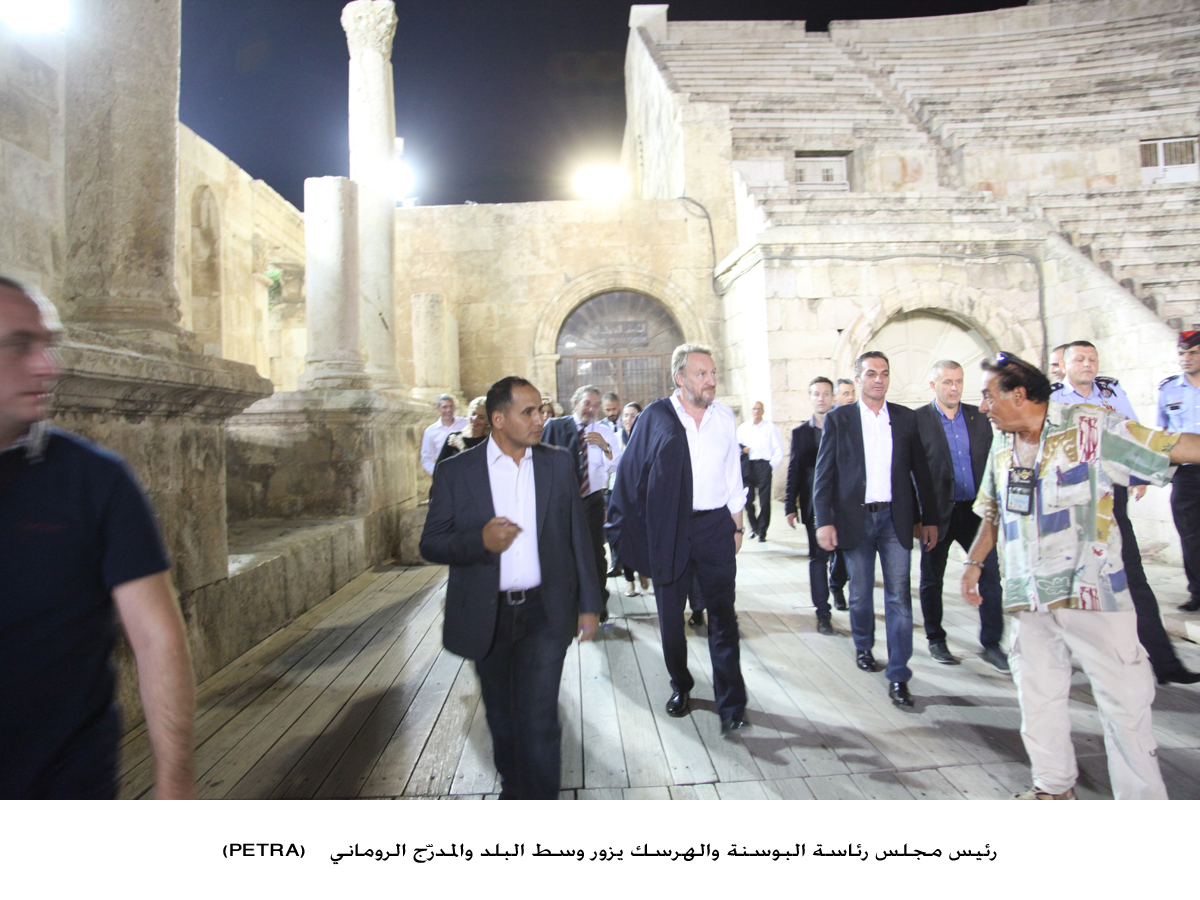 رئيس مجلس رئاسة البوسنة والهرسك يزور وسط البلد والمدرّج الروماني<br>