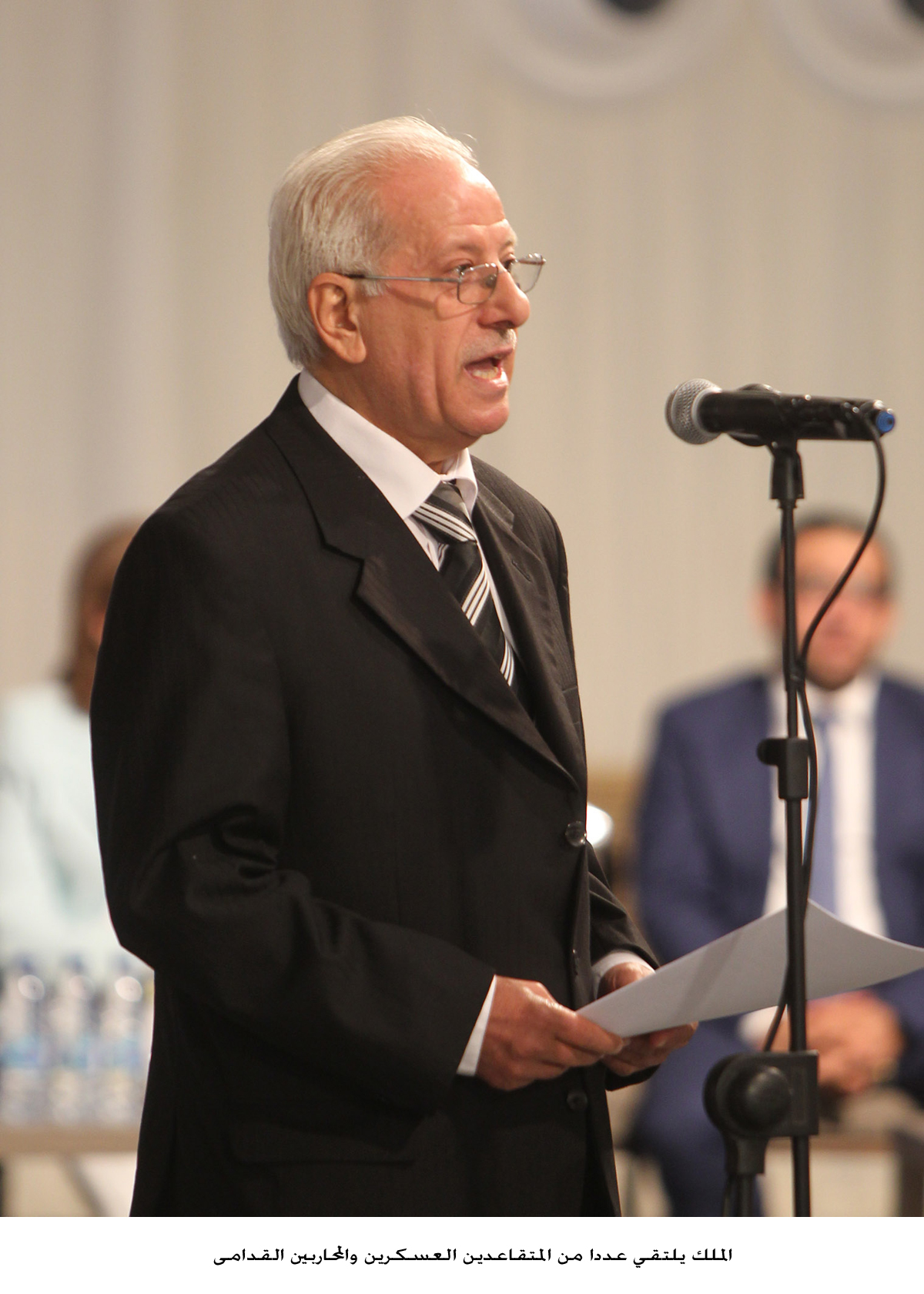 الملك يلتقي عددا من المتقاعدين العسكرين والمحاربين القدامى<br>