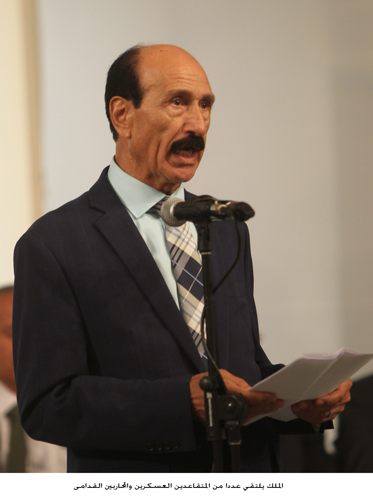 الملك يلتقي عددا من المتقاعدين العسكرين والمحاربين القدامى<br>