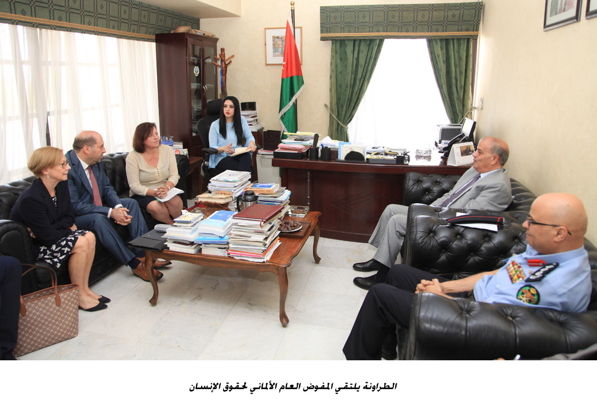 الطراونة يلتقي المفوض العام الألماني لحقوق الإنسان <br>