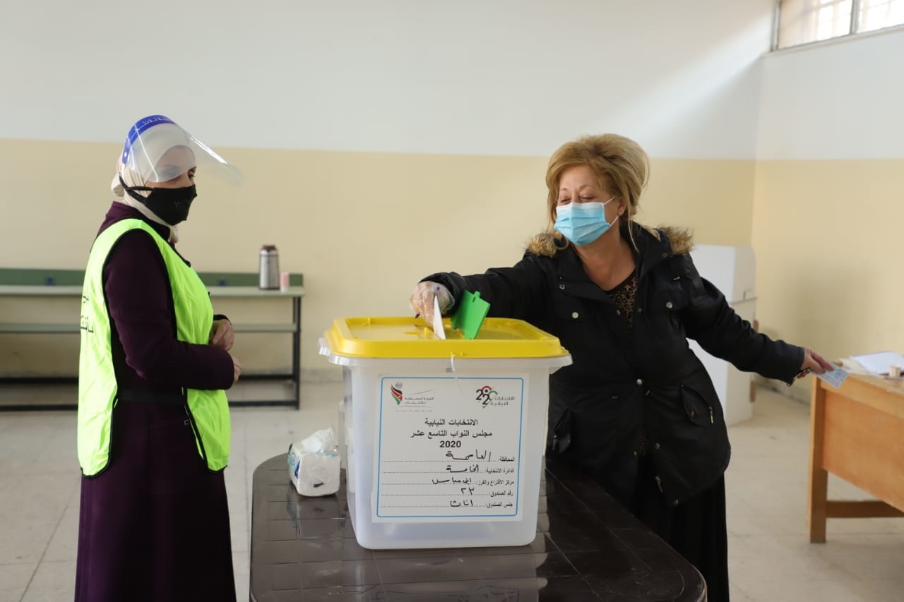 33 الف مقترع بعد نصف ساعة من بدء الانتخابات