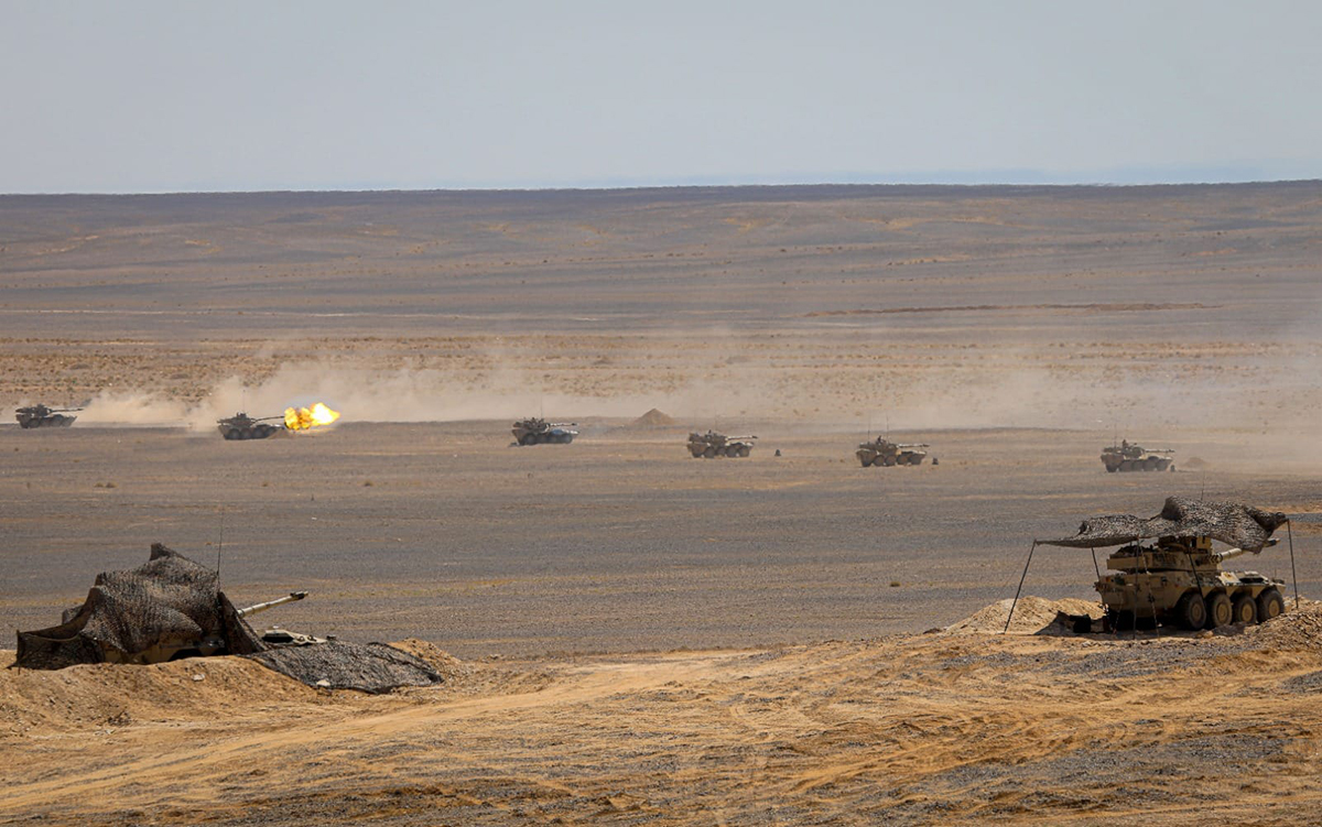 رئيس هيئة الأركان المشتركة يتابع تمرينا تعبويا في المنطقة العسكرية الوسطى